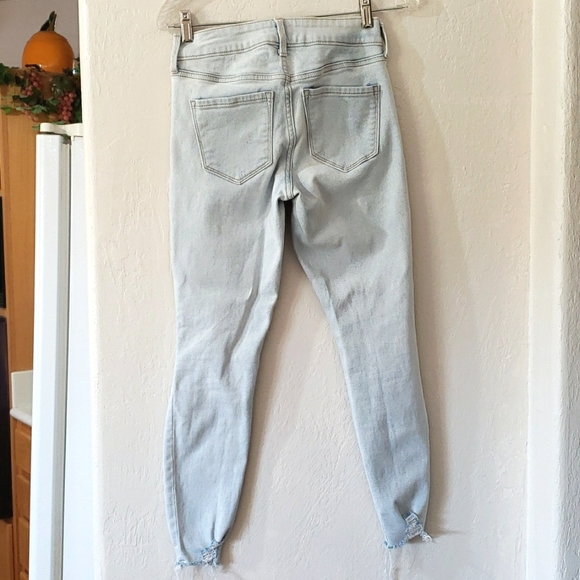 Old Navy Rockstar Super Skinny Ankle Mid Rise size 2 Distressed jeans - Picture 4 of 4